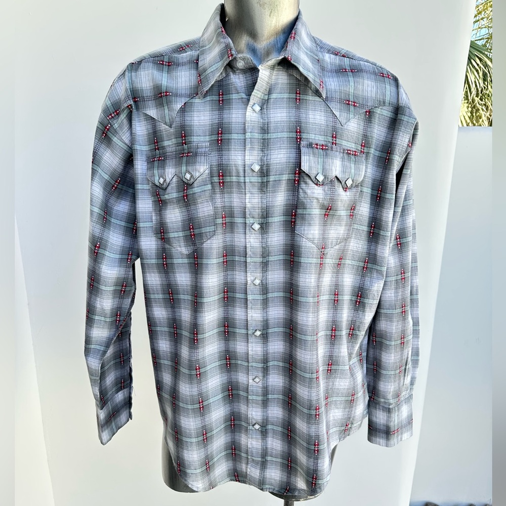 Men's Western Gray Plaid Vintage Style Button Down Shirt